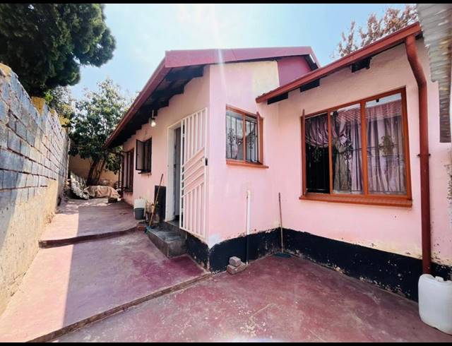 3 BEDROOM HOUSE FOR SALE IN NATURENA